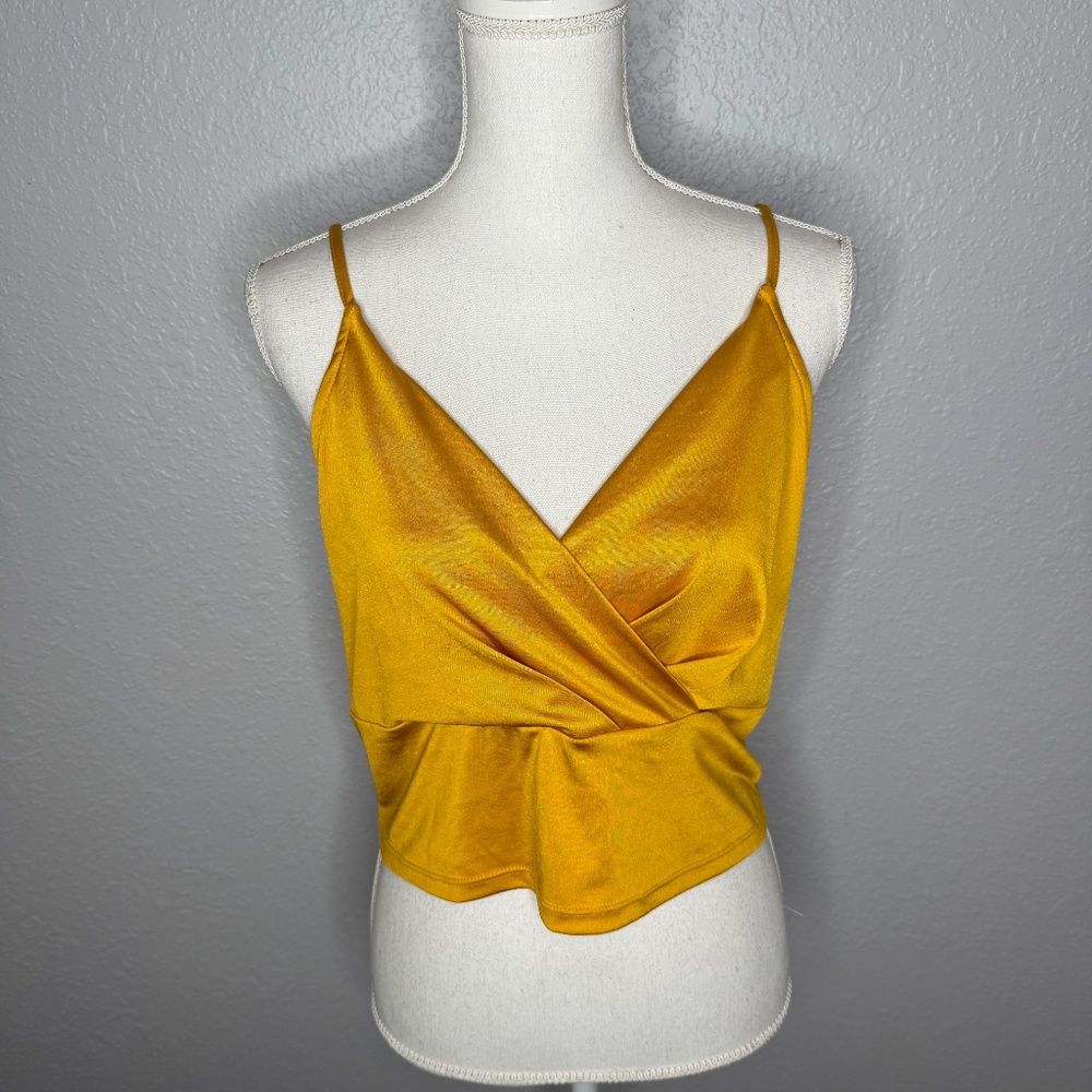 Women's Zara golden crop top Size LARGE‎